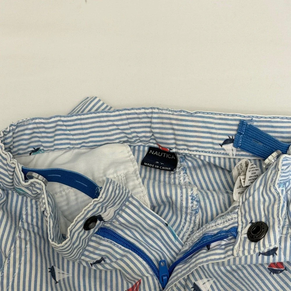 Nautica Boys 3T Blue White Striped Sailboat Print Chino Shorts Adjustable Waist